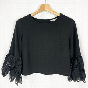 Chelsea Cropped Blouse with Lace Bell Sleeves Size Small